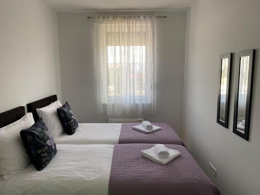 New Modern Apt Near Old Town - Private Parking Zara Esterno foto