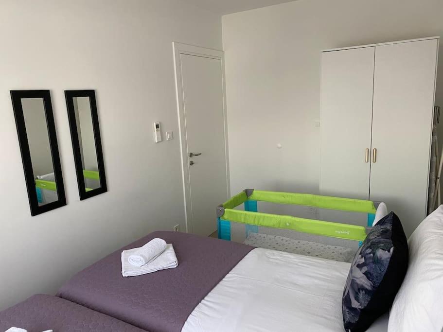 New Modern Apt Near Old Town - Private Parking Zara Esterno foto