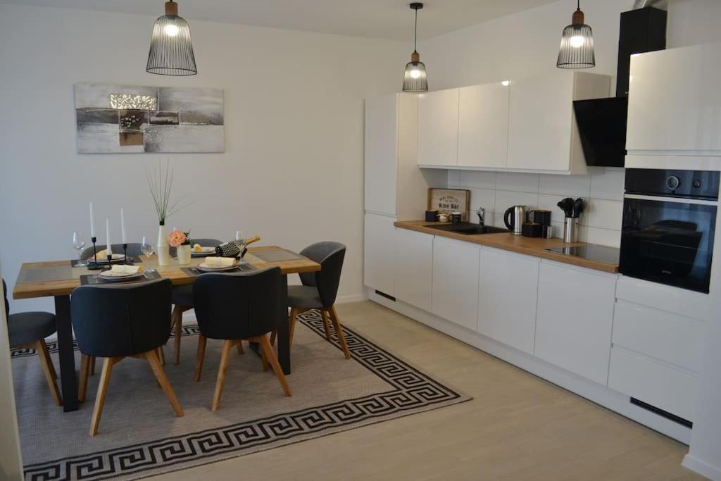 New Modern Apt Near Old Town - Private Parking Zara Esterno foto