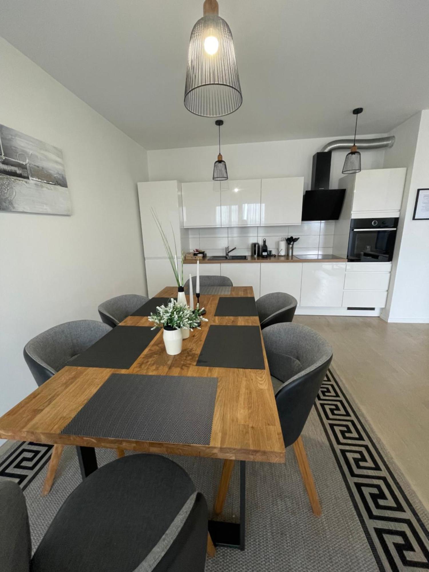 New Modern Apt Near Old Town - Private Parking Zara Esterno foto